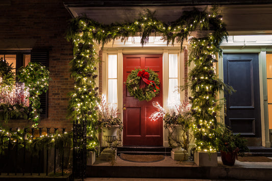 Five Holiday Outdoor Decorating Tips